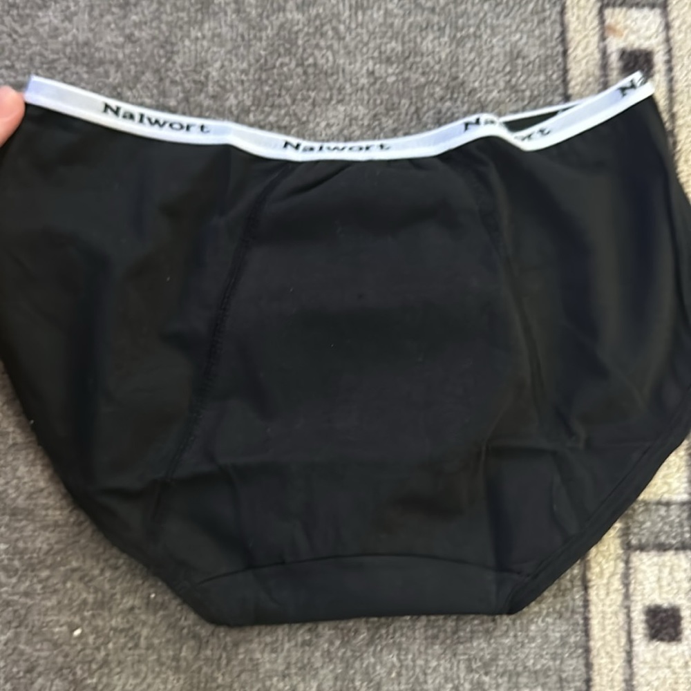 Panties - Picture 2 of 2